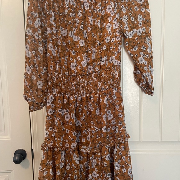 Ryan Michelle brown and white floral long sleeve knee length dress.  Size MP - Picture 10 of 11